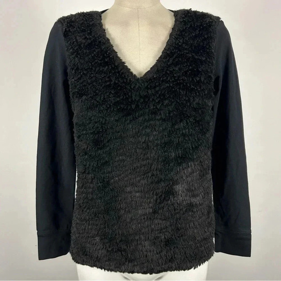 Club Monaco top  fuzzy front S - Picture 3 of 10